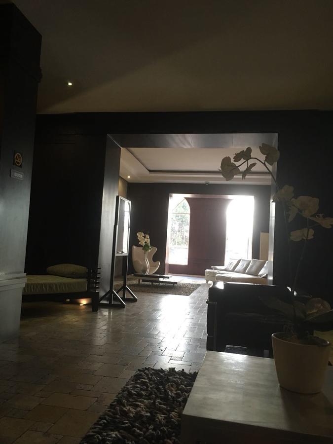 Suites Parque Real Quito Exterior foto
